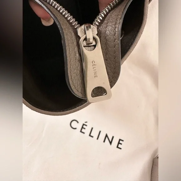 CELINE 
Small Trapeze Bag - Picture 11 of 11